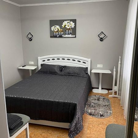 Золотий Лев Hotel Zvenyhorodka Luaran gambar
