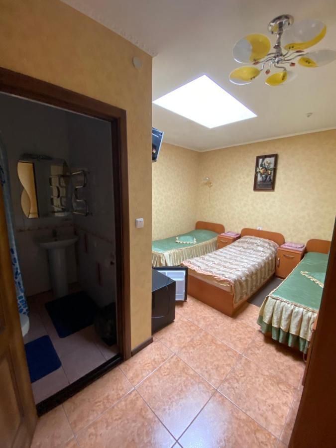 Золотий Лев Hotel Zvenyhorodka Luaran gambar