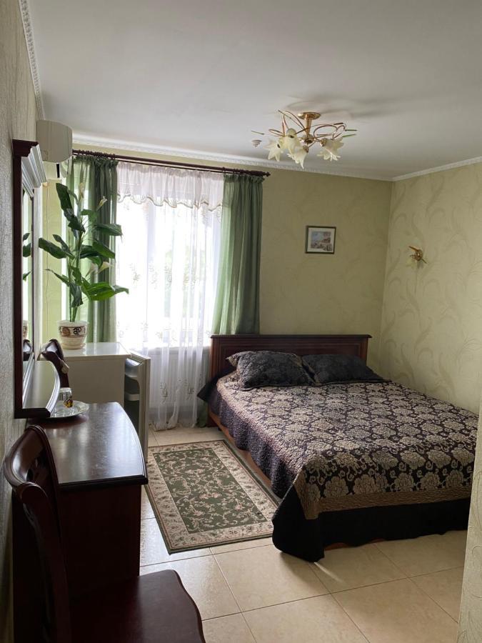 Золотий Лев Hotel Zvenyhorodka Luaran gambar